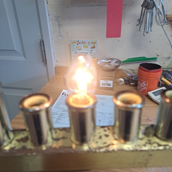 Vtg Brass Electric Menorah with Star of David 12.5" wide by 10.5" tall - Picture 14 of 16